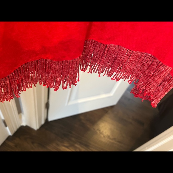 Christmas Red Pashmina 70% Pashmina Wool/30% Silk wrap - Picture 3 of 5